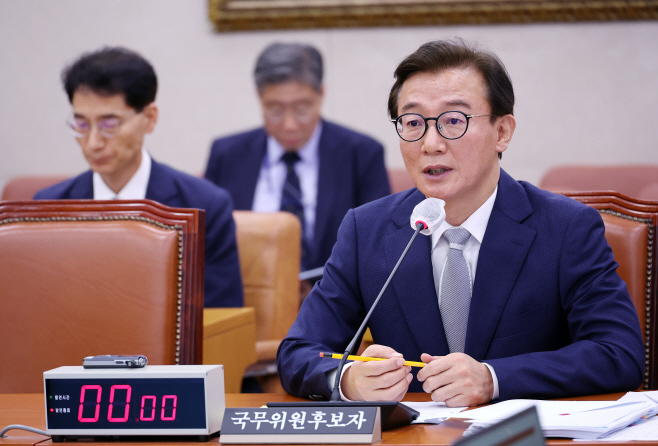 답변하는 전재수 후보자<YONHAP NO-5293>