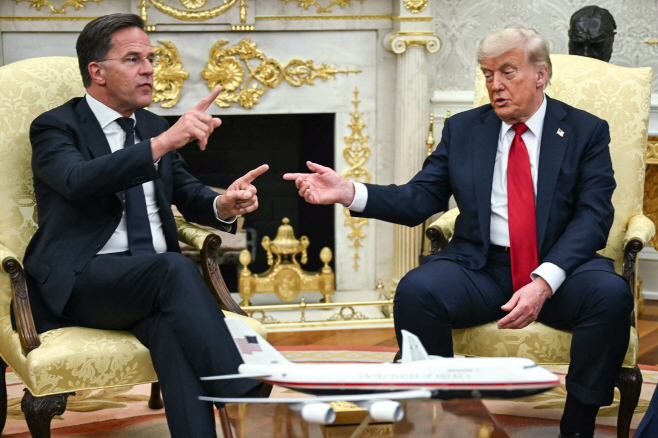 US-NATO-DEFENSE-TRUMP-RUTTE
