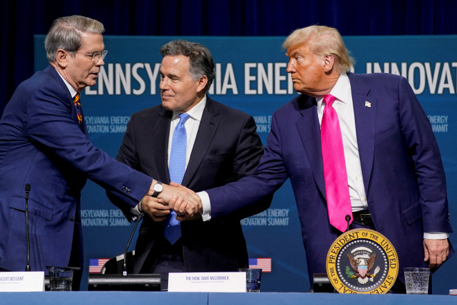 USA-TRUMP/FED/BESSENT <YONHAP NO-1603> (REUTERS)