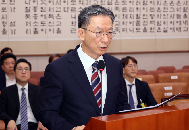 발언하는 정성호 법무부 장관 후보자
