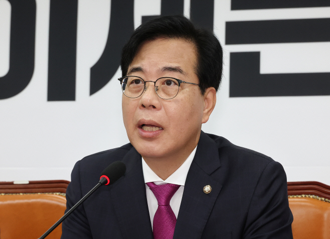 발언하는 송언석 비대위원장 겸 원내대표<YONHAP NO-3119>
