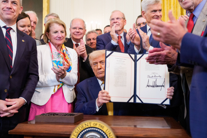 TRUMP FENTANYL <YONHAP NO-2290> (UPI)