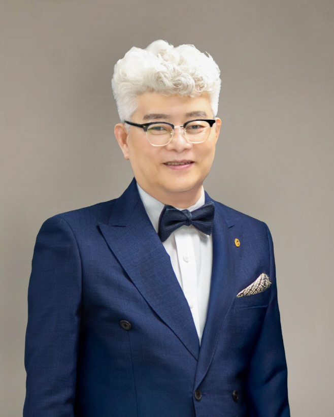 최철홍 보람그룹 회장