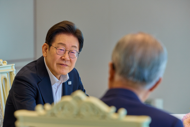 이재명 대통령, 김종인 전 비대위원장과 오찬 회동