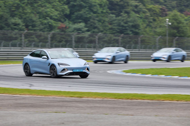 BYD SEAL MEDIA TRACK DAY (1)