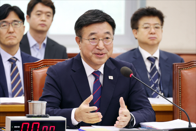윤호중 행정안전부 장관 후보자 인사청문회