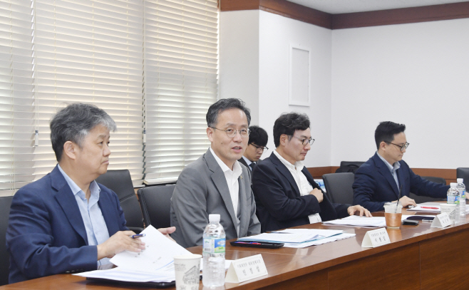이형일 기획재정부 장관 직무대행 1차관, 제4차 대외경제전략 전문위원회 (1)
