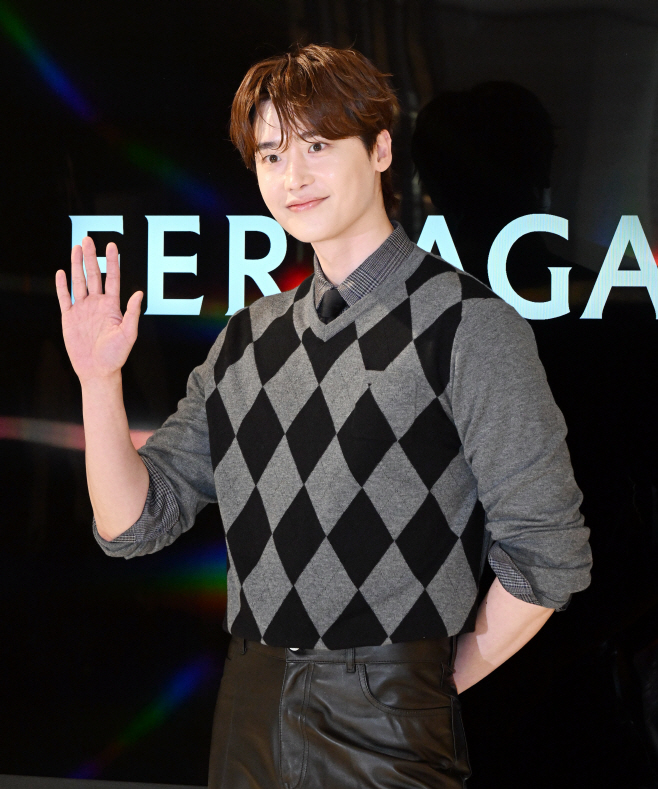 이종석 페라가모-9787