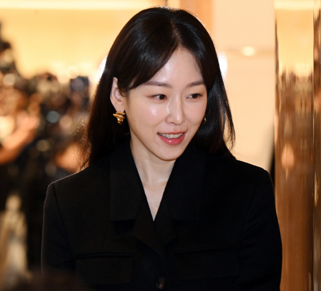 서현진 페라가모-962