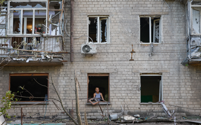 UKRAINE-CRISIS/DONETSK-SHELLING <YONHAP NO-0538> (REUTERS)