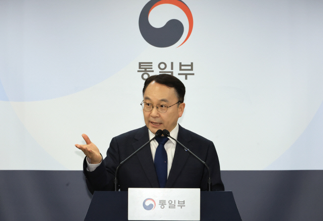 정례브리핑하는 구병삼 대변인<YONHAP NO-3395>