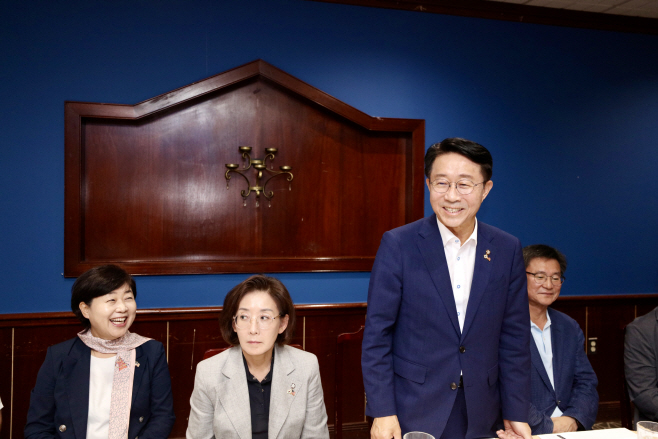 조정식