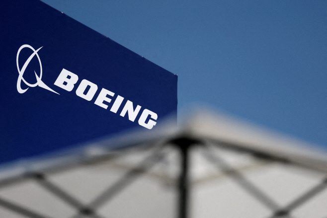 BOEING-CFO/ <YONHAP NO-2206> (REUTERS)