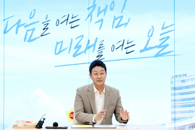 김진경 의장, 취임 1주년
