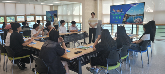 예산군, 청소년참여위원 대상 ‘청소년 주민참여 예산학교’ 운영