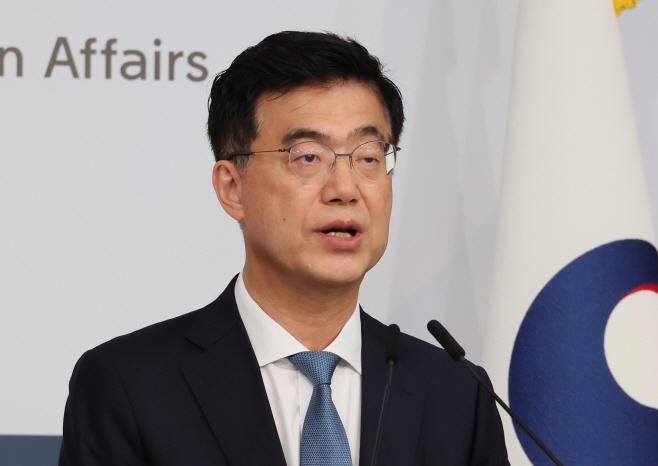 외교부 정례브리핑<YONHAP NO-4148>