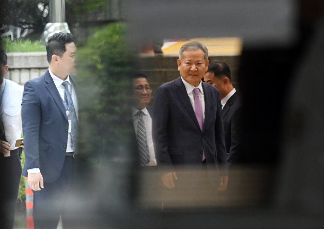 [포토]포토라인앞에서 머뭇거리는 이상민 전 장관