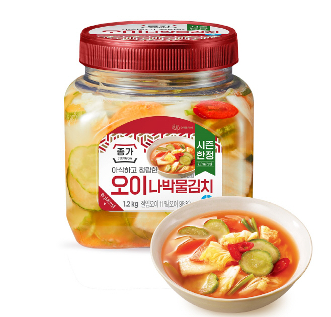 [대상 보도사진] 대상 종가, 여름 제철의 청량함 담은 ‘오이나박물김치’ 출시 (2)