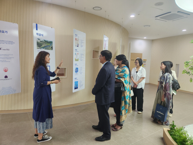 20250804-주한인도대사 밀양 방문... 한·인도 교류 활성화 방안 논의(5)