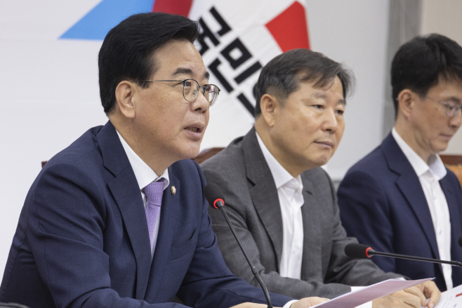 국민의힘 송언석 비대위원장, 자동차 관세협상 ...<YONHAP NO-3541>