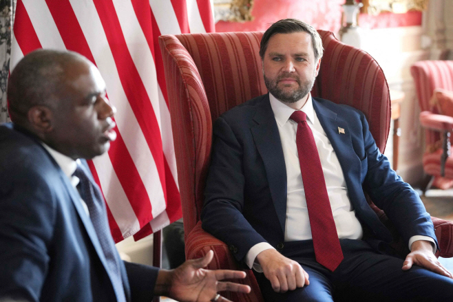 BRITAIN-US-POLITICS-DIPLOMACY