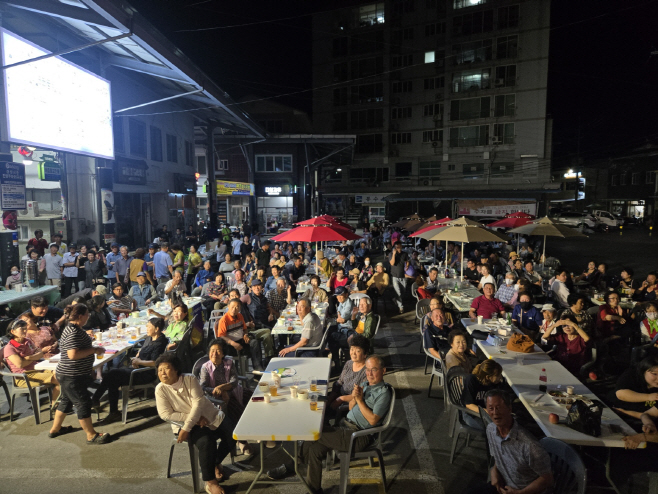 (예천군)‘2025 예천읍상설시장 맥주페스티벌’ 개최 홍보 - 2024년 축제 사진 (1)