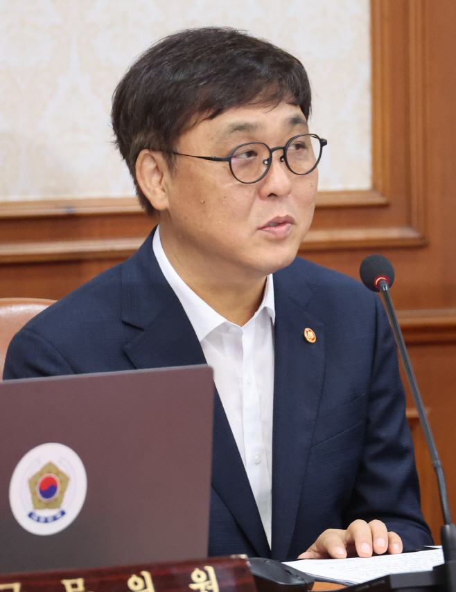 최휘영 문화체육관광부 장관
