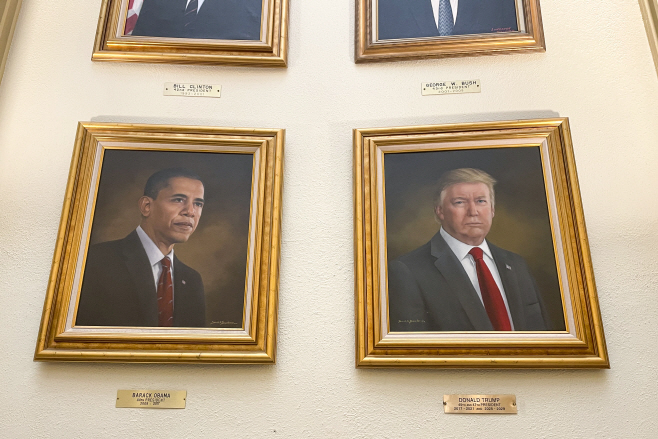 Trump Portrait Colorado <YONHAP NO-1099> (AP)