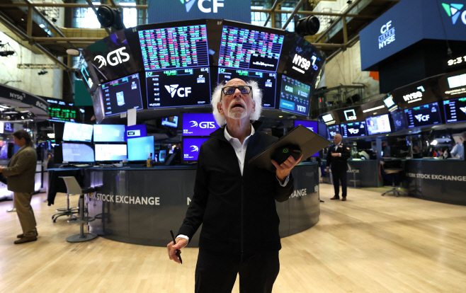 US-ECONOMY-MARKETS-NYSE <YONHAP NO-4117> (AFP)