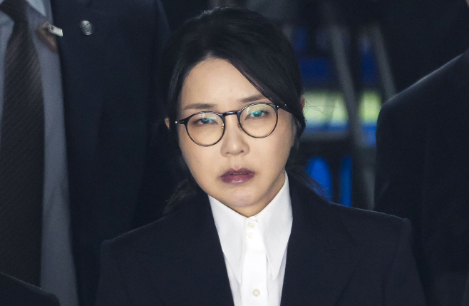 김건희 퇴청-13