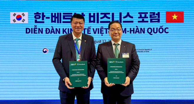 [보도자료_사진] 하나은행, 베트남투자개발은행(BIDV)과 국가간 QR결제 서비스 활성화 위해 맞손 잡다!! (1)