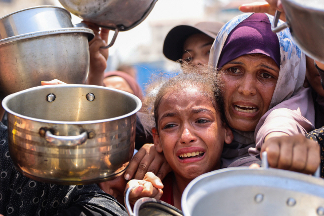 TOPSHOT-PALESTINIAN-ISRAEL-CONFLICT-GAZA <YONHAP NO-3159> (AFP)