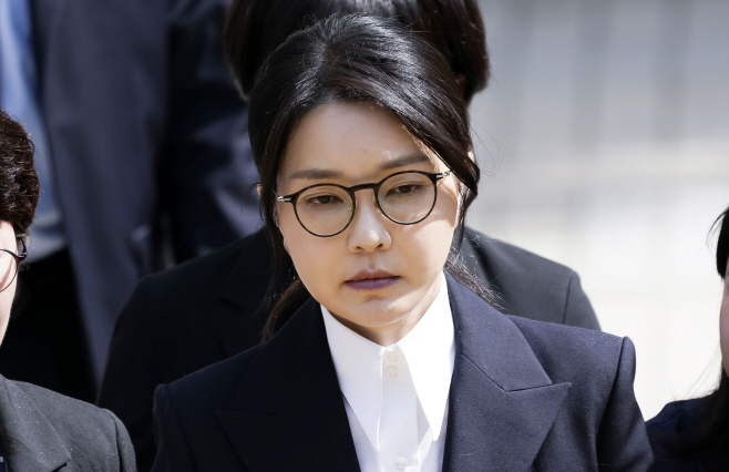 김건희 퇴청-18