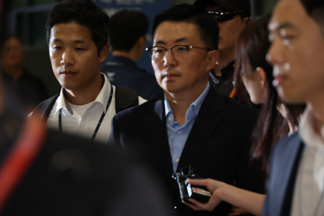 김건희 집사 김예성 입국