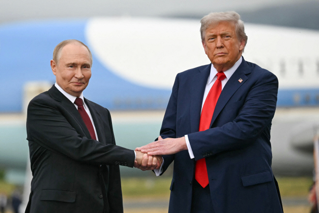 US-UKRAINE-RUSSIA-CONFLICT-SUMMIT-TRUMP-PUTIN