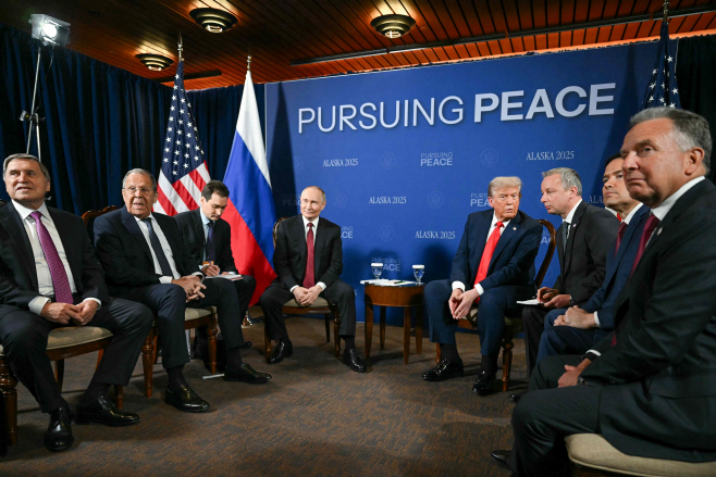 US-UKRAINE-RUSSIA-CONFLICT-SUMMIT-TRUMP-PUTIN