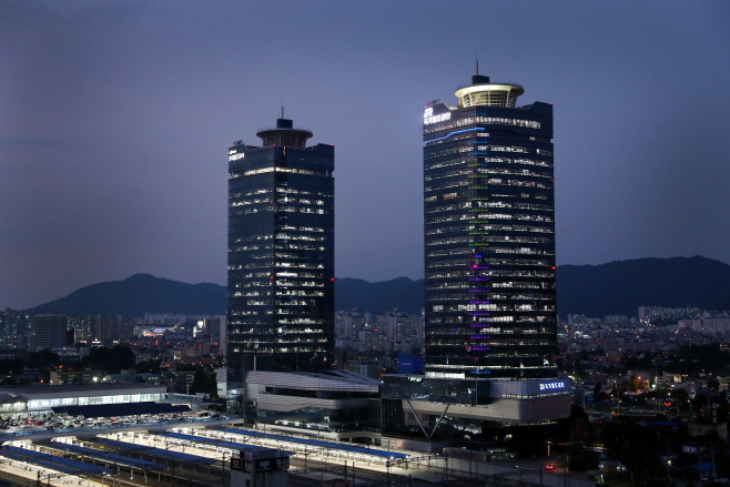 국가철도공단 사옥사진(야경)