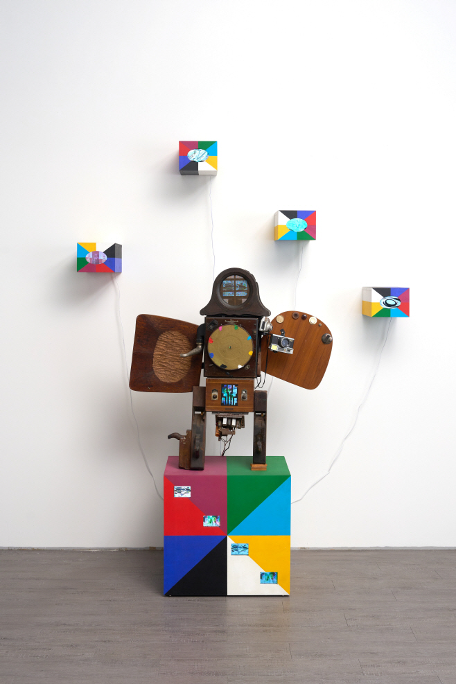 nam-june-paik-bhak