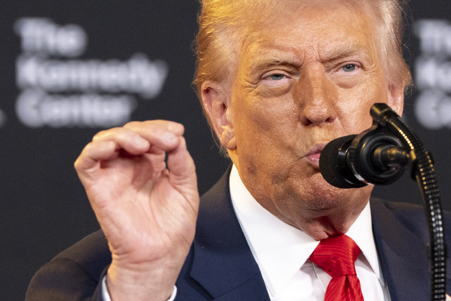 Trump Wars Fact Focus <YONHAP NO-1437> (AP)