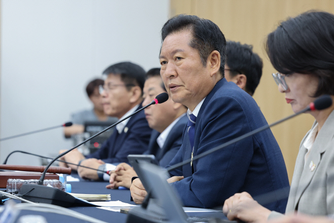 발언하는 정청래 대표<YONHAP NO-2394>