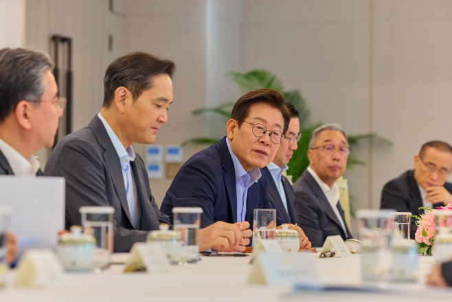 이재명 대통령, 미일 순방 경제인 간담회