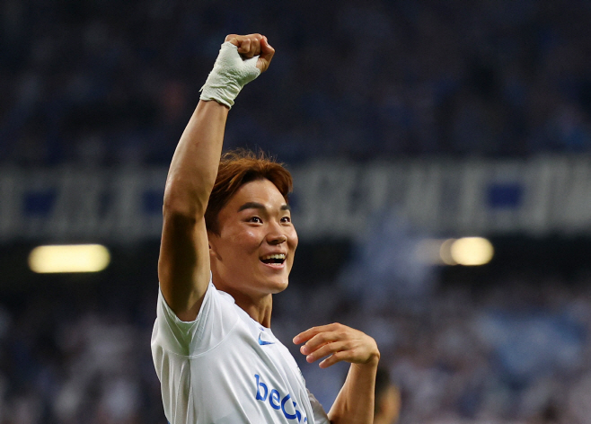 SOCCER-EUROPA-LPO-GNK/ <YONHAP NO-1281> (REUTERS)