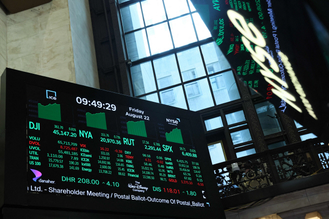 US-STOCK-MARKETS-OPEN-AHEAD-OF-JEROME-POWELL'S-SPEECH-AT-JACKSON