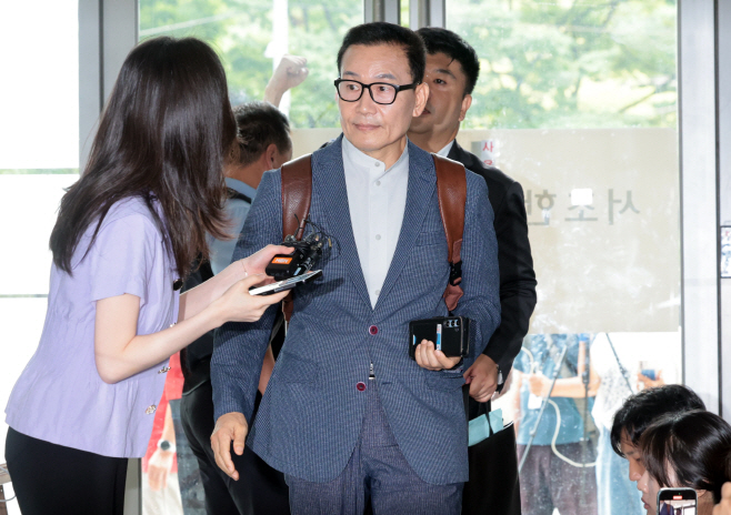 '멋쟁해병' 송호종 전 경호부장 특검 출석