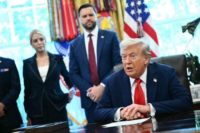 US-POLITICS-TRUMP