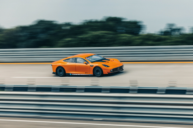 [사진 1] 메르세데스-벤츠 전기 콘셉트카 ‘콘셉트 AMG GT XX’
