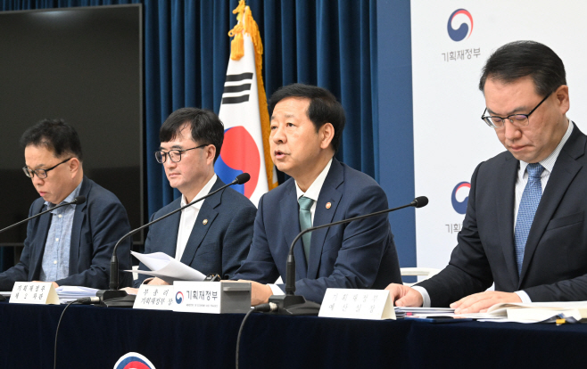 250828구윤철 부총리2026년 예산안 및 _25~_29년 국가재정운용계획 상세브리핑-세종청사 (8)