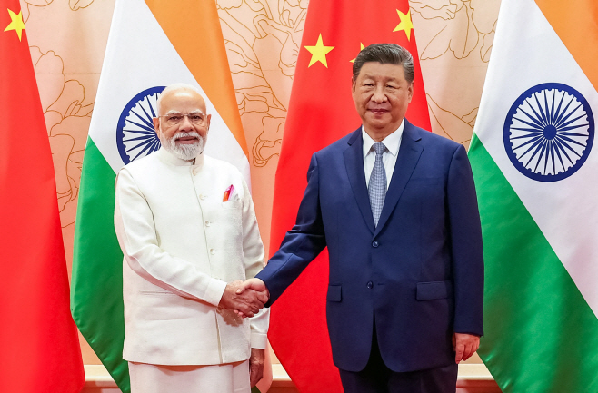 CHINA-INDIA-POLITICS-DIPLOMACY-SCO <YONHAP NO-4684> (AFP)