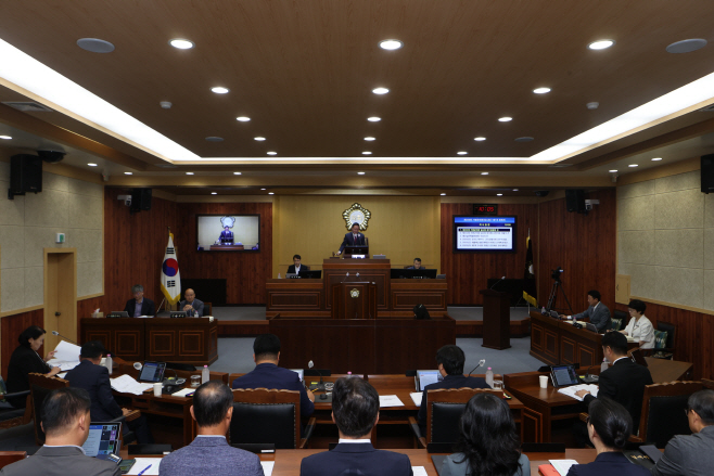 20250901 보도자료(가평군의회 제332회 임시회 개회)