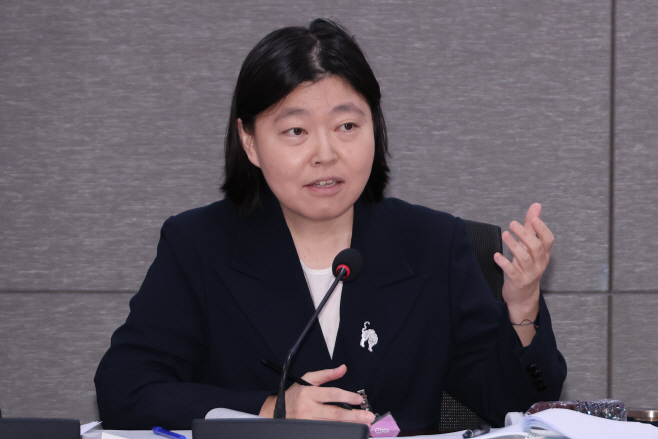 검찰개혁 공청회서 토론하는 임은정 동부지검장<YONHAP NO-6588>